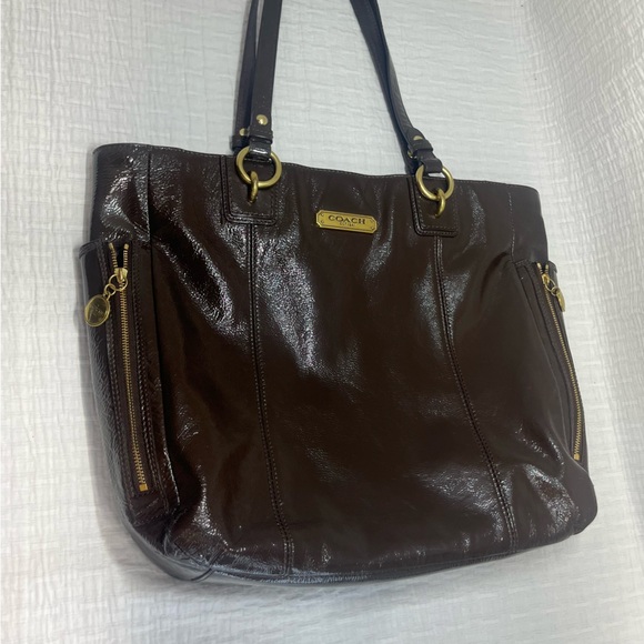 COACH F20432 CHOCOLATE Brown Patent Leather Shoulder Bag handbag Purse - Picture 12 of 15